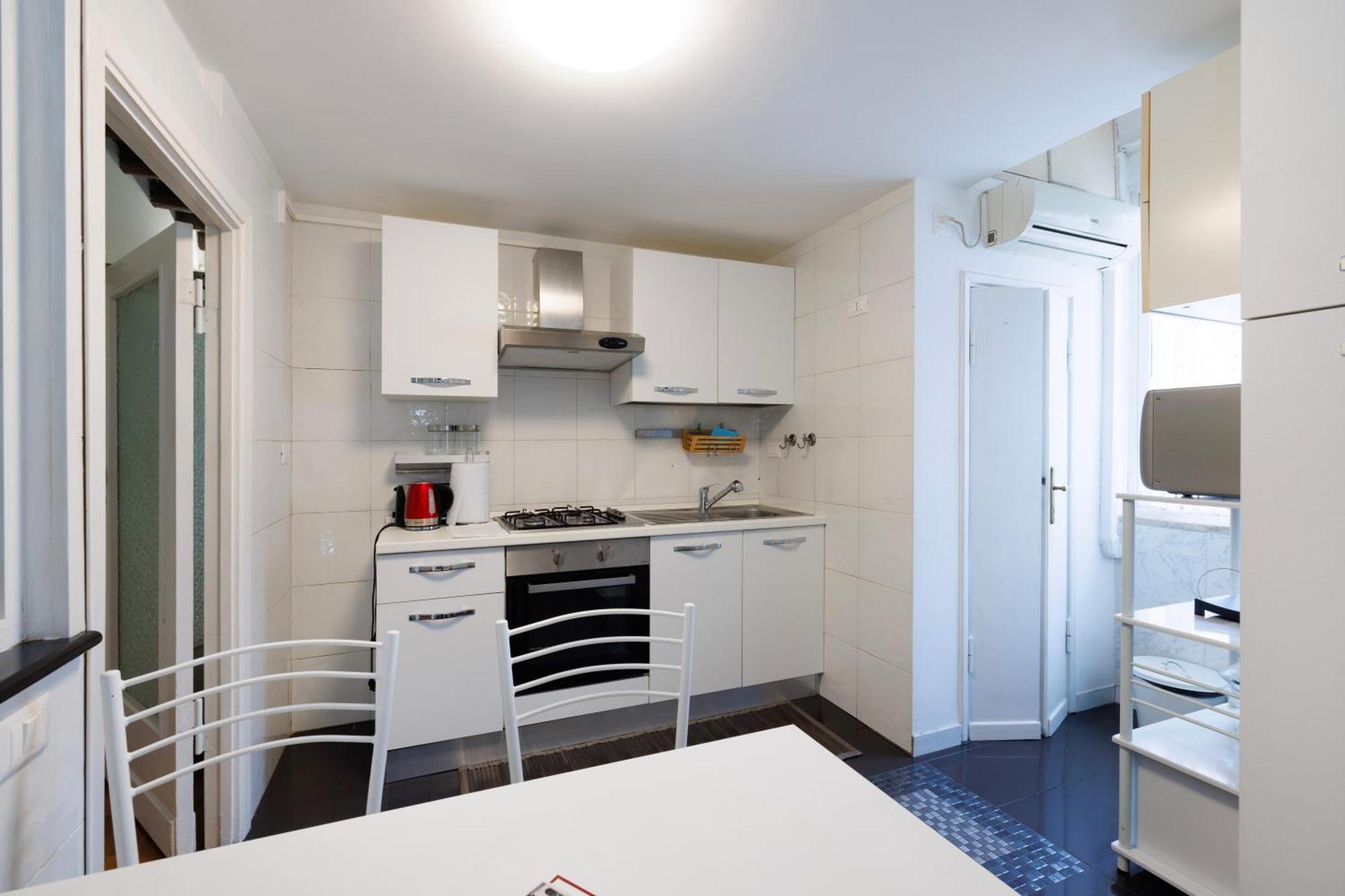 Gesu E Maria Balcony Apt At Spanish Steps Рим Екстериор снимка