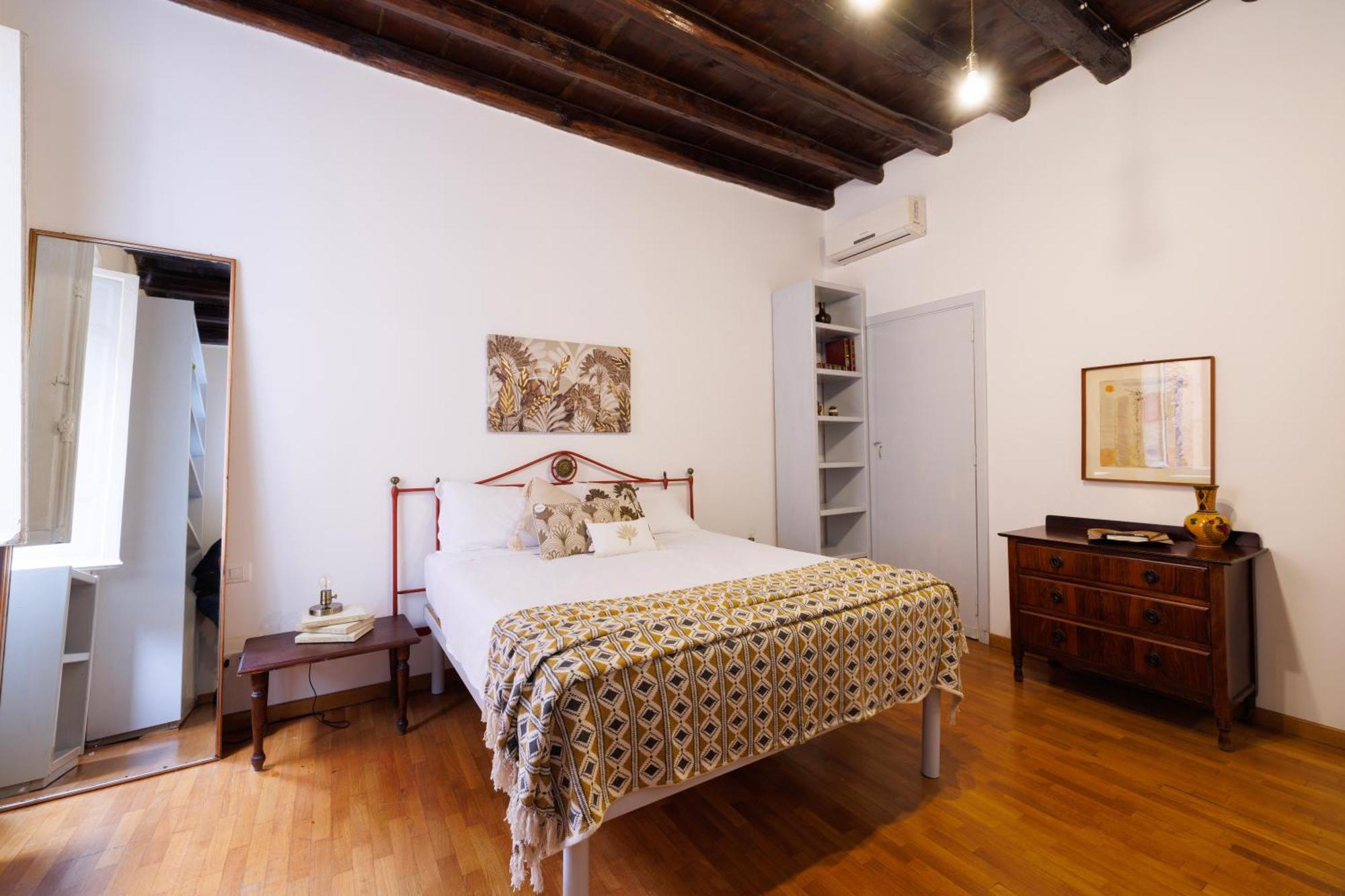 Gesu E Maria Balcony Apt At Spanish Steps Рим Екстериор снимка