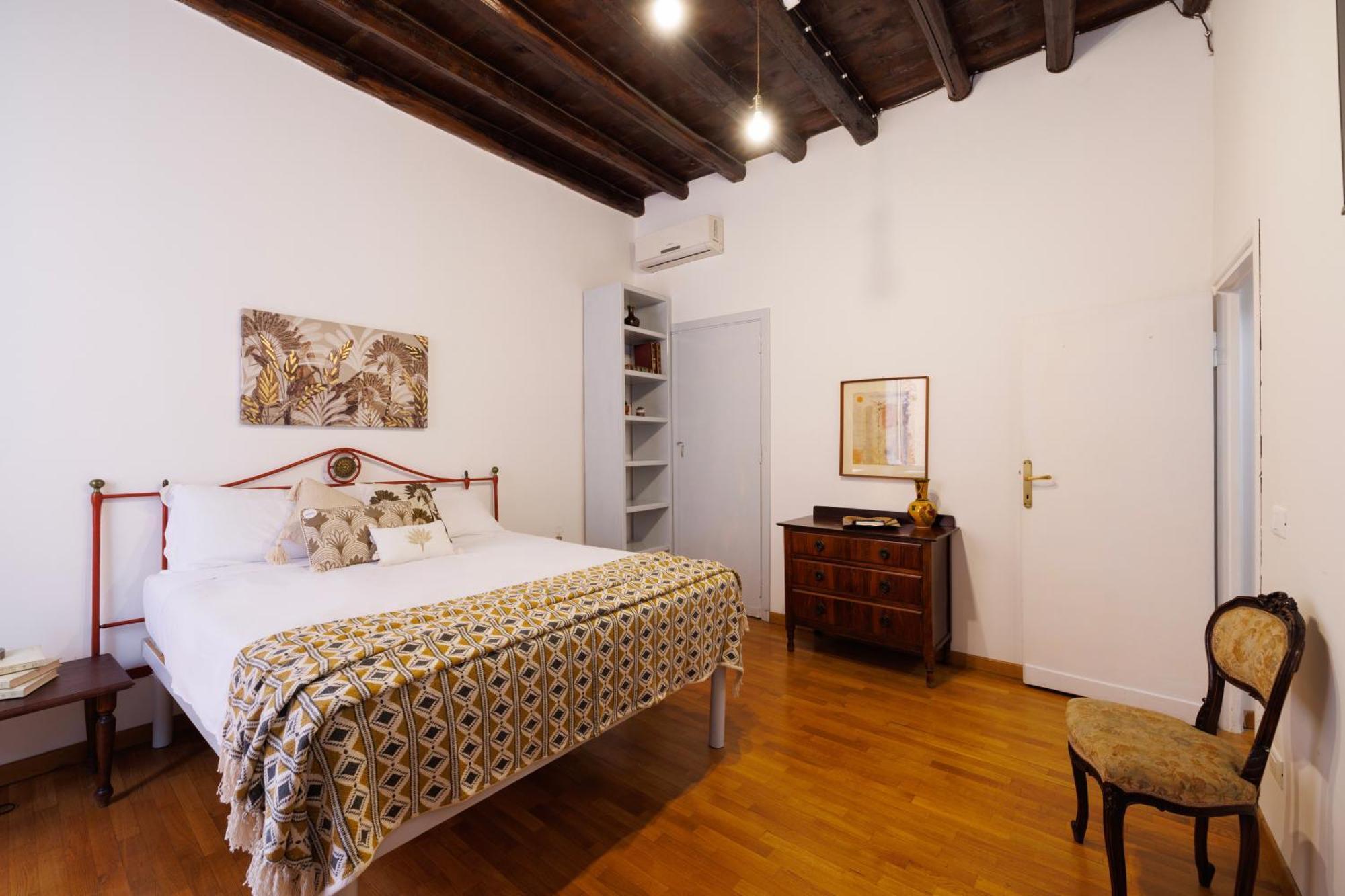 Gesu E Maria Balcony Apt At Spanish Steps Рим Екстериор снимка