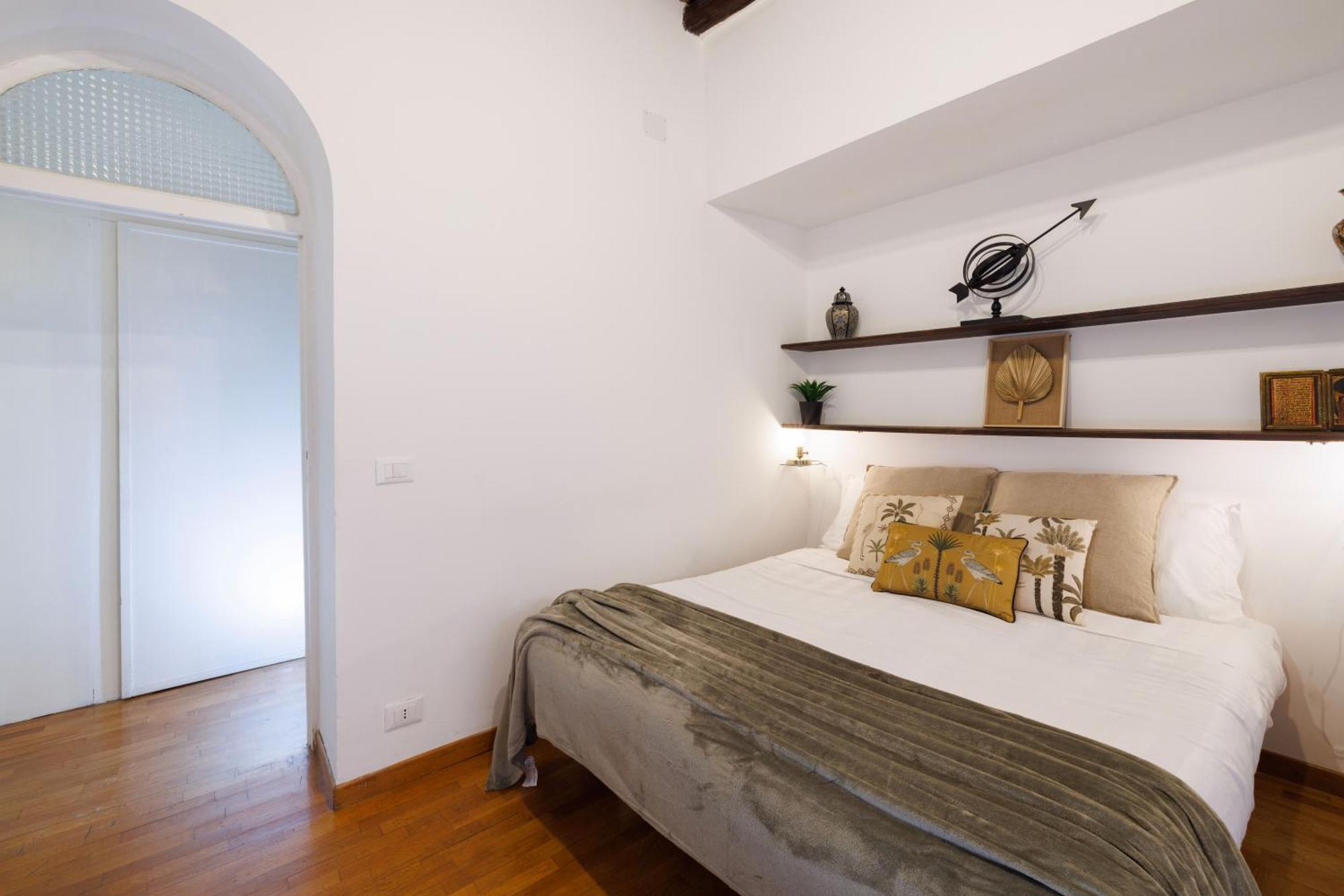 Gesu E Maria Balcony Apt At Spanish Steps Рим Екстериор снимка