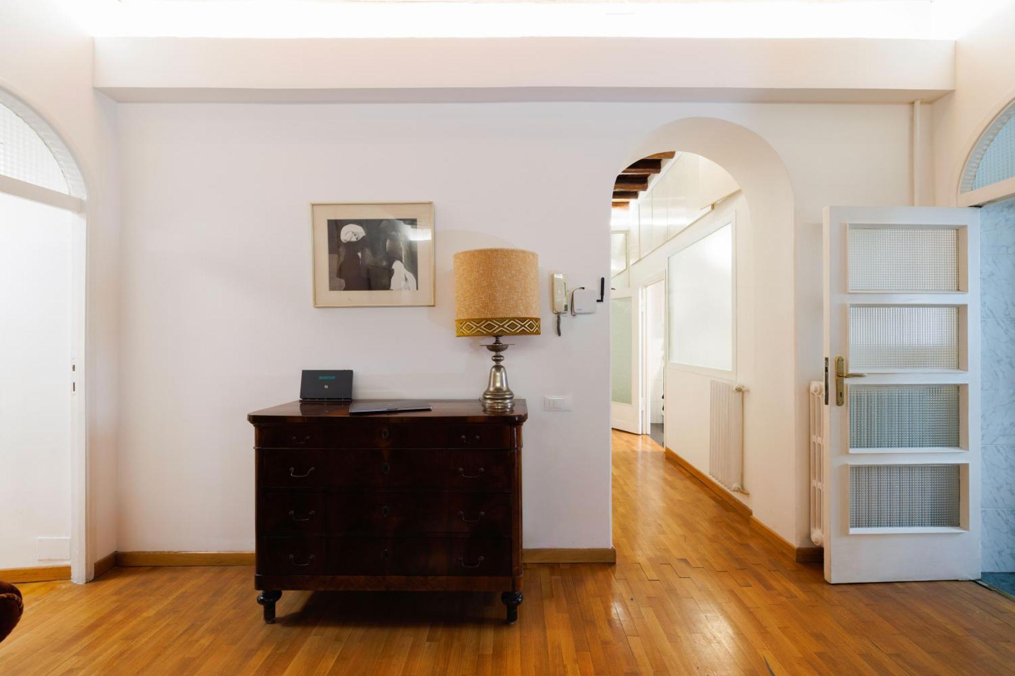 Gesu E Maria Balcony Apt At Spanish Steps Рим Екстериор снимка