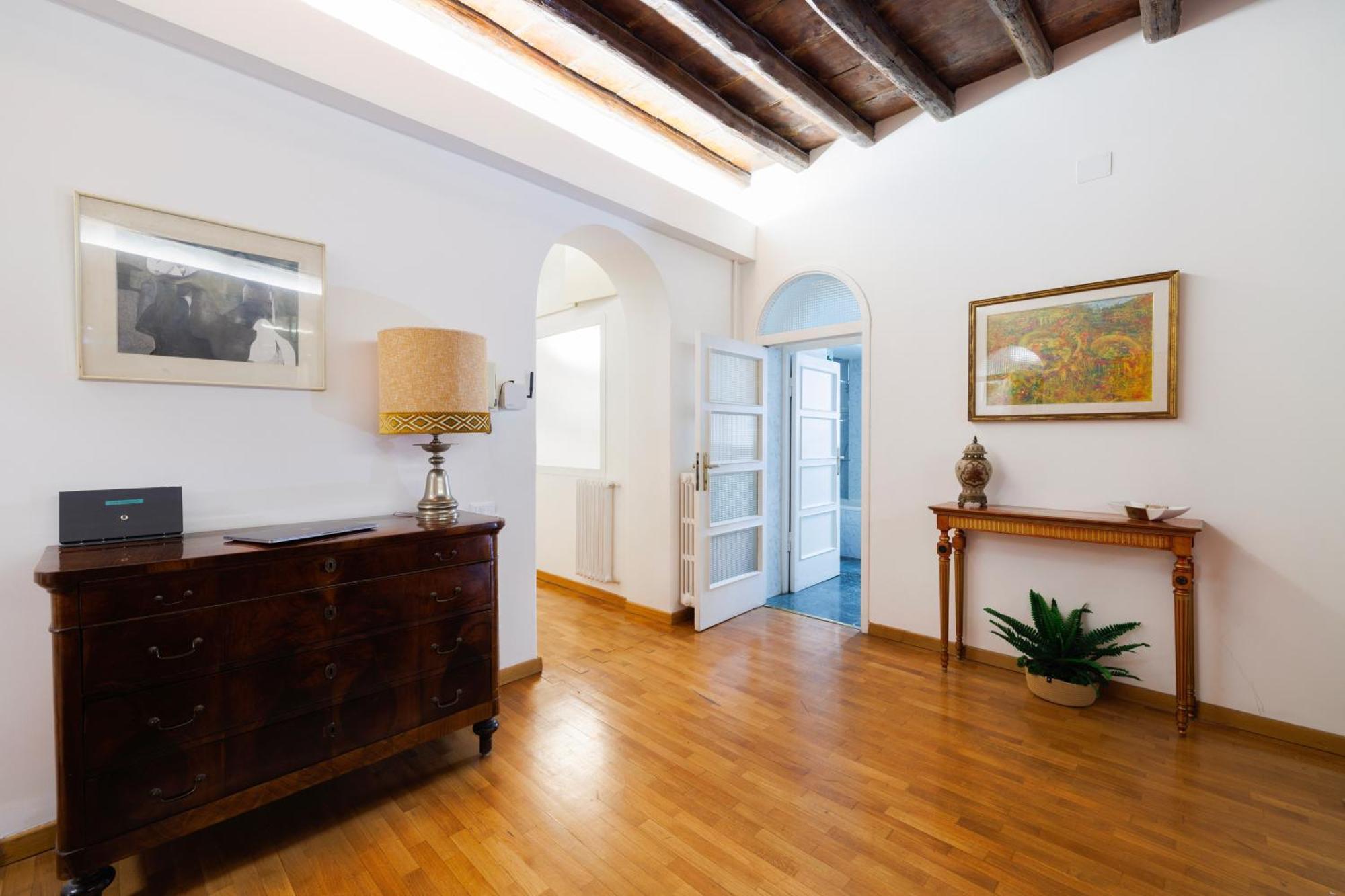 Gesu E Maria Balcony Apt At Spanish Steps Рим Екстериор снимка